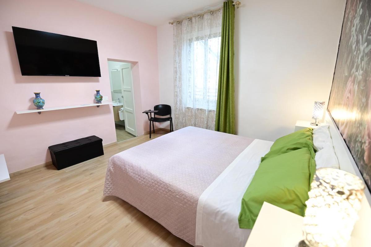 Bed and Breakfast La Casa Di Odessa Arcevia Exterior foto